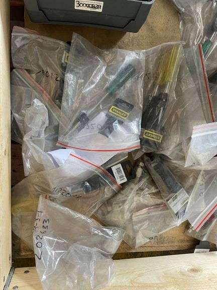 Pallet inc Gloves, Ratchet Podger Bar, Screw Drivers, Bosch Blade and Safety Helmet Covers