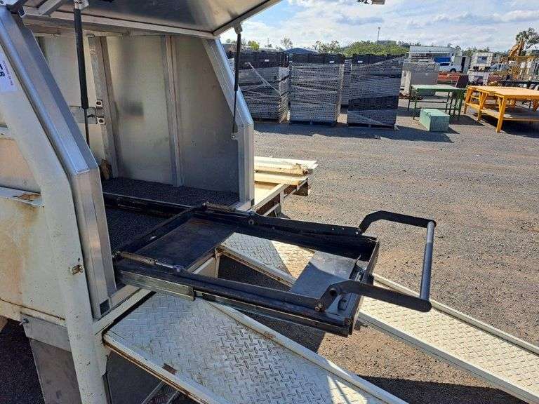 Utility Tray 2.1m x 2.5m Long