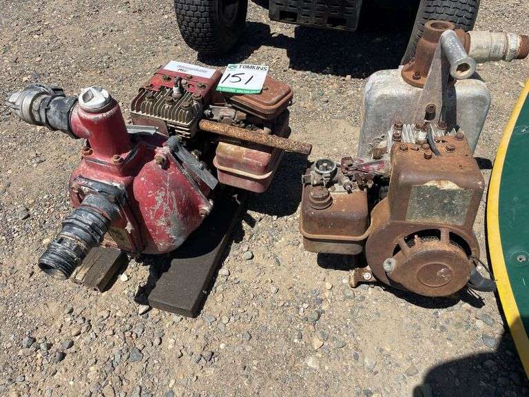 2x Water Pumps