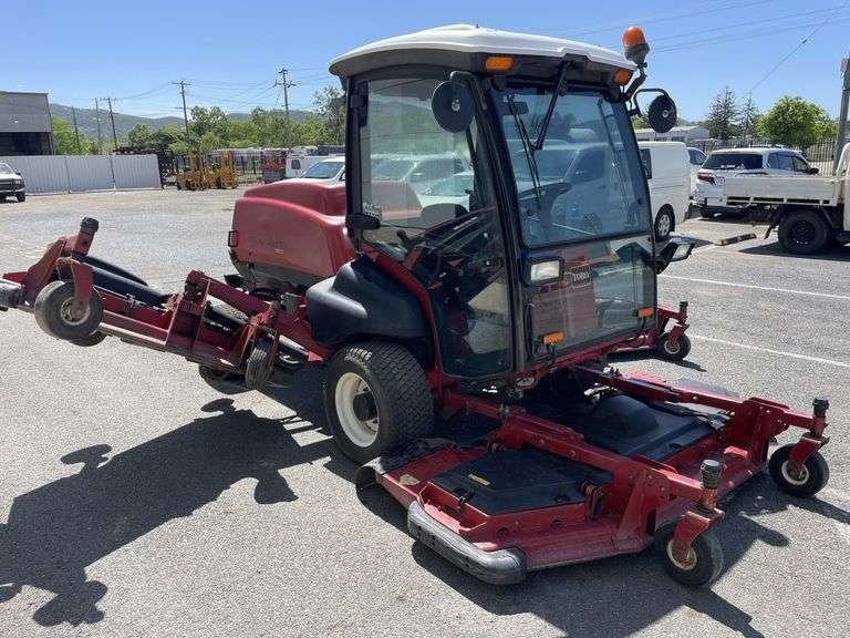 Toro 5900 Groundsmaster 4.9m Cut Mower - nb amended description