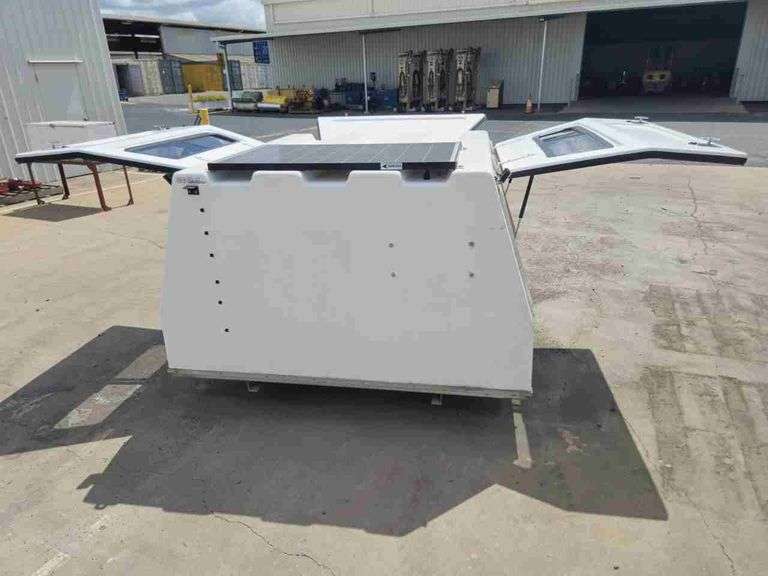Fibre Glass Dual Cab Ute Canopy