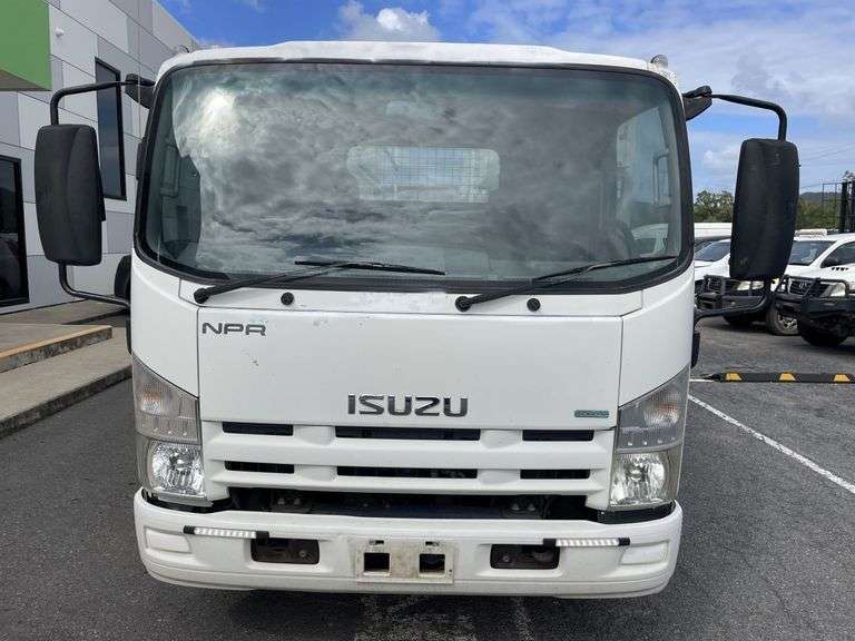 2013 Isuzu NPR300 Tray Truck inc Toolboxes