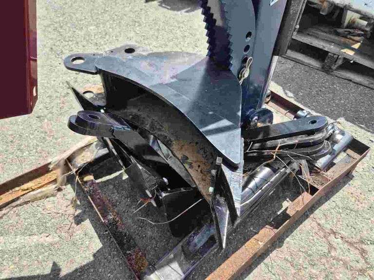 70 Hp 3 Point Linkage Back Hoe Attachment