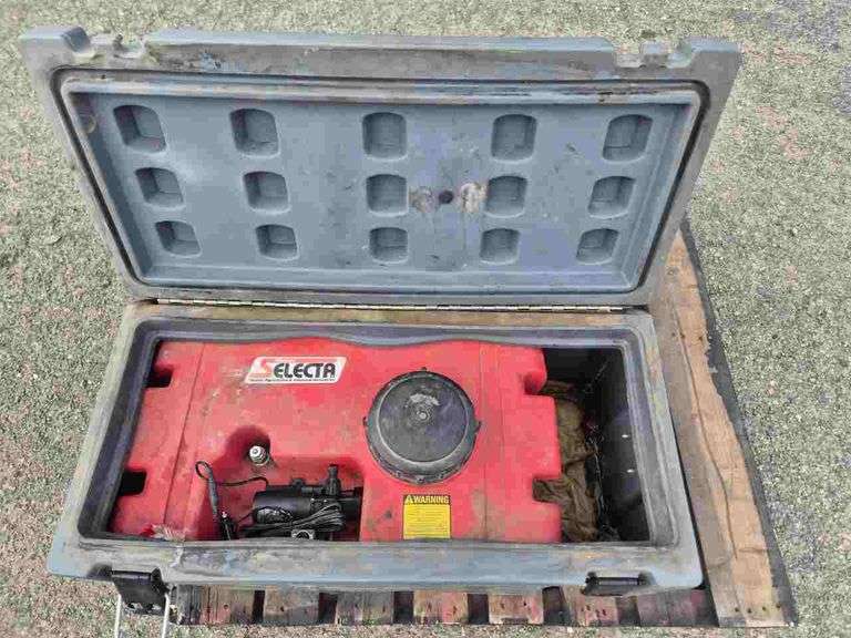 2x Tool Boxes & Spray Unit
