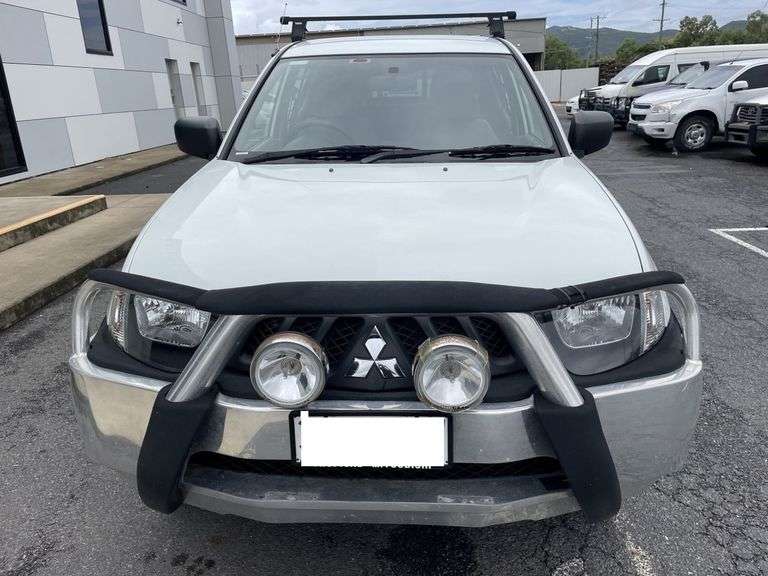 2008 Mitsubishi Triton Dual Cab 4x4 Utility (33,029km)