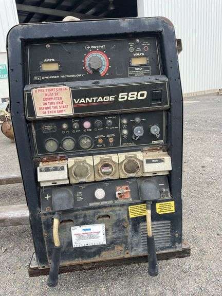 Lincoln Electric Vantage 580 Welder - needs repair