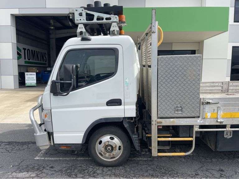 2016 Mitsubishi Fuso Canter Tray Truck