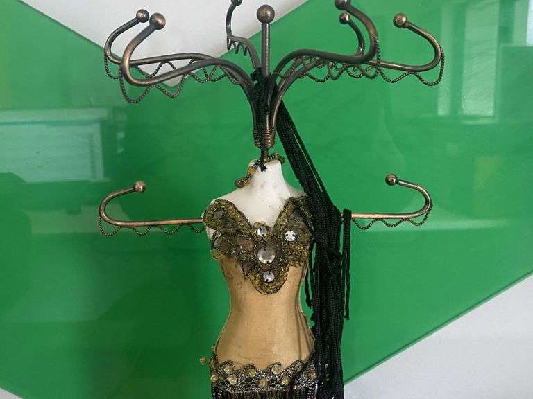 Lady Jewellery Holder and Chinese New Year Tokens