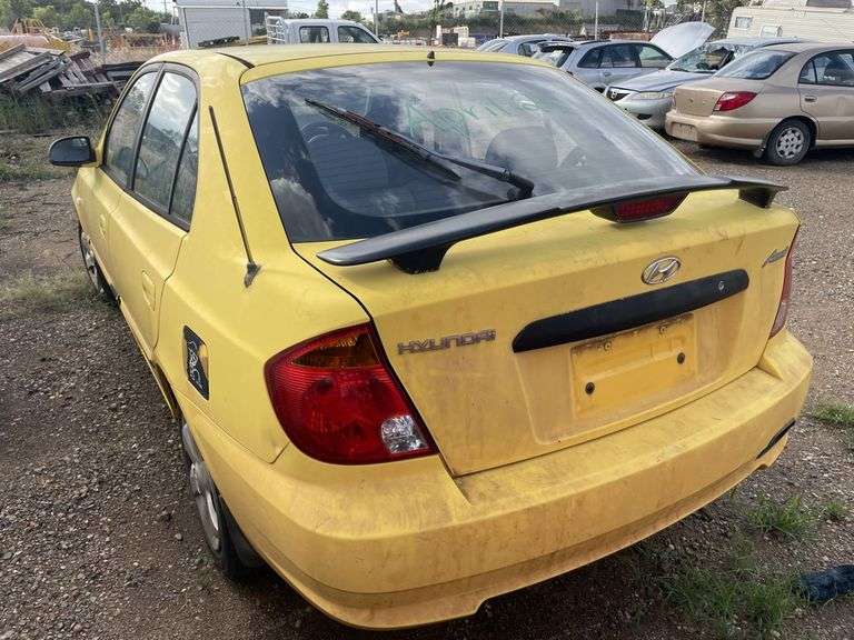 2004 Hyundai Accent Hatch Back - Abandoned Vehicle