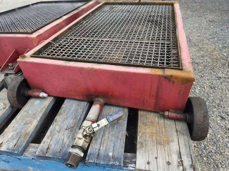 2x Oil Caddy