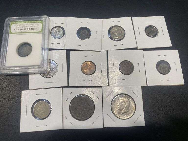 Quantity of Replica & Collectors World Coins