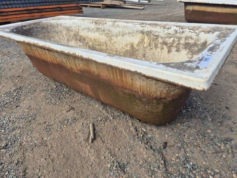 Cast Iron Bath Tub