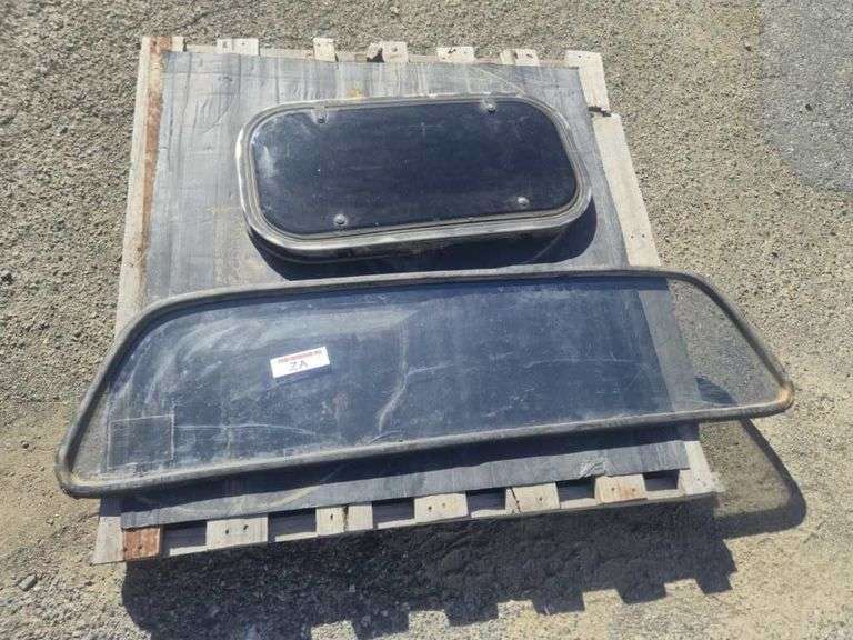 HR Holden Ute Sunroof & Rear Windows