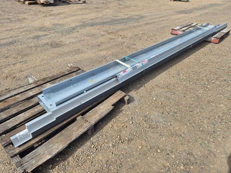 3x 4650 Lengths of 250mm C-Channel & Qty of 60mm Top Hats.