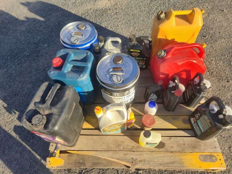 Pallet of Assorted Motor Oil & Containers