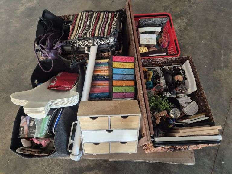 Assorted Household Items