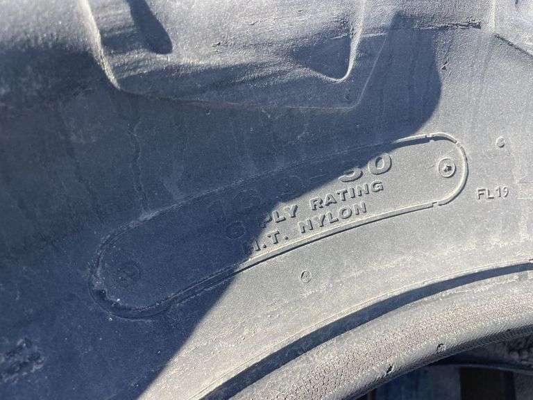 16.9-30 Tractor Tyre