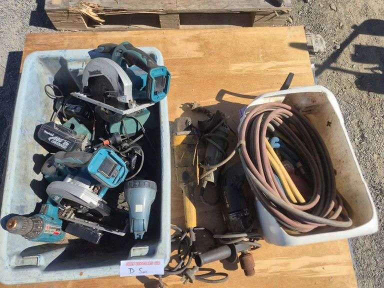 Assorted Makita Battery & Electric Tools inc Drills/Grinders