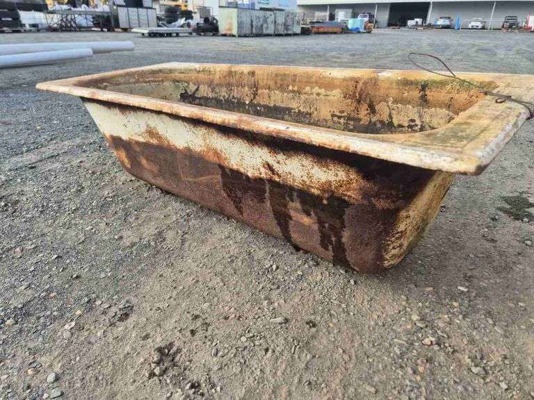 Cast Iron Bathtub