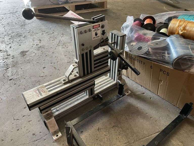 Qualatex Master Bow Maker