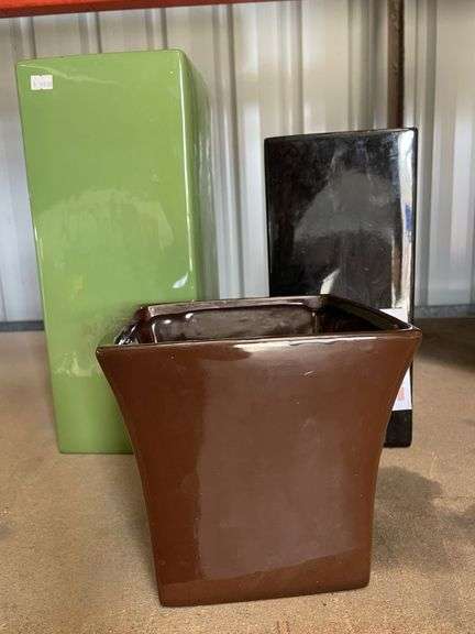 3x Assorted Ceramic Vases