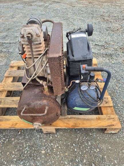 2x Air Compressors