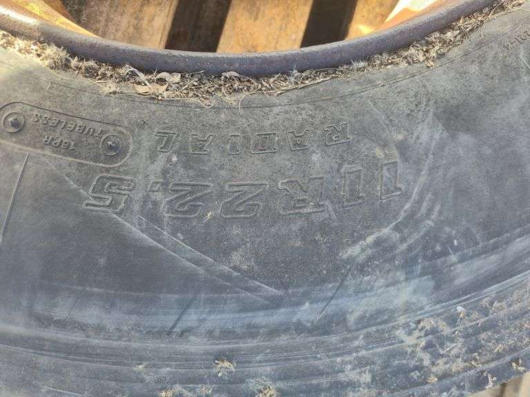 11R22.5 Truck Tyre