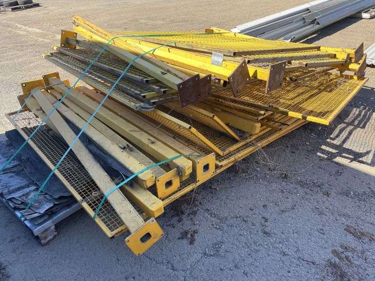 Assorted Mesh Panels and Posts