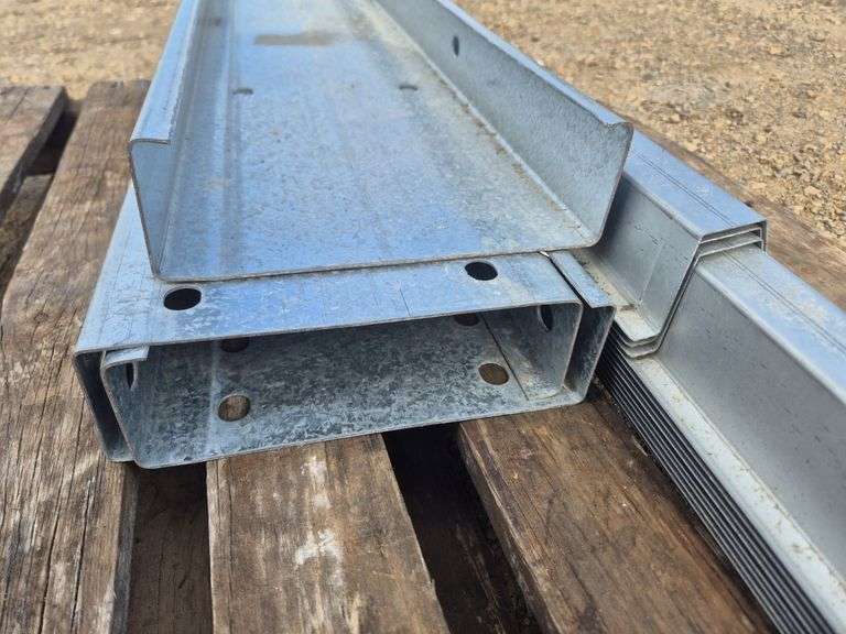 3x 4650 Lengths of 250mm C-Channel & Qty of 60mm Top Hats.