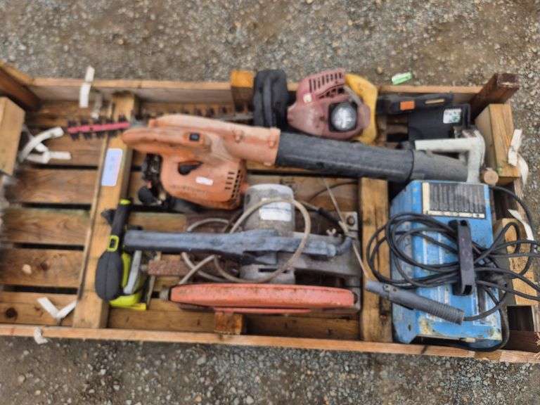 Pallet of Assorted Power Tools.