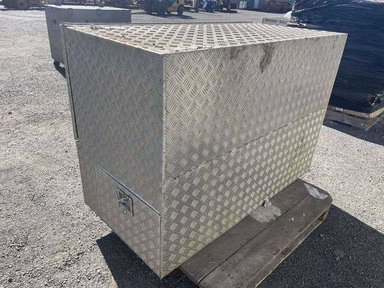 Checkerplate Truck Box - 1400x700x960mmH