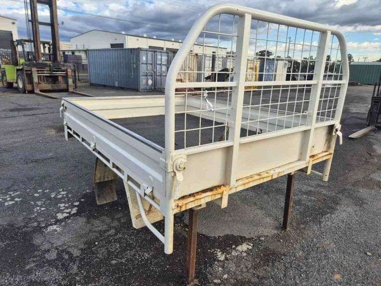 79 Series Utility Tray