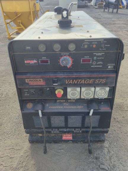 575 Vantage Welder. Operational.