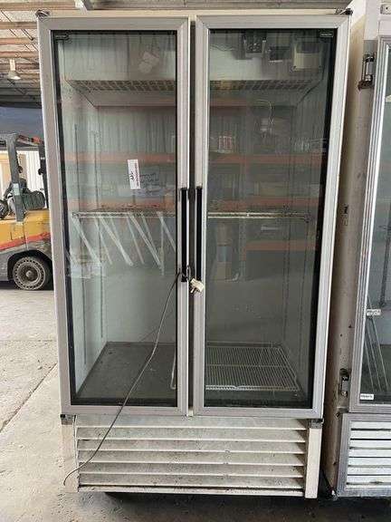 2 Door Fridge - needs repair