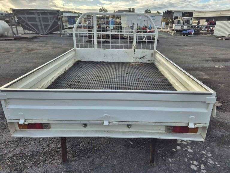 79 Series Utility Tray