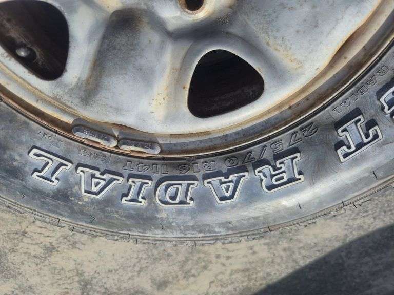 4x 275/70R16 Tyres & Rims