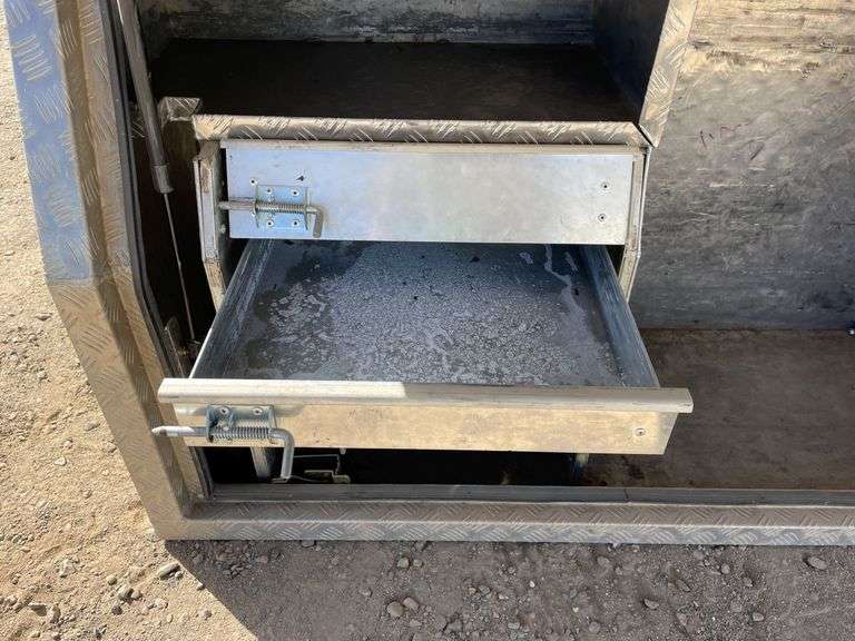 Checkerplate Toolbox - 530x1480x830mmH