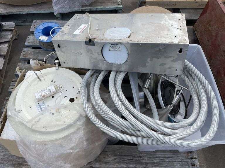 Pallet Sundries inc Cable, Flex Hose and Rangehood