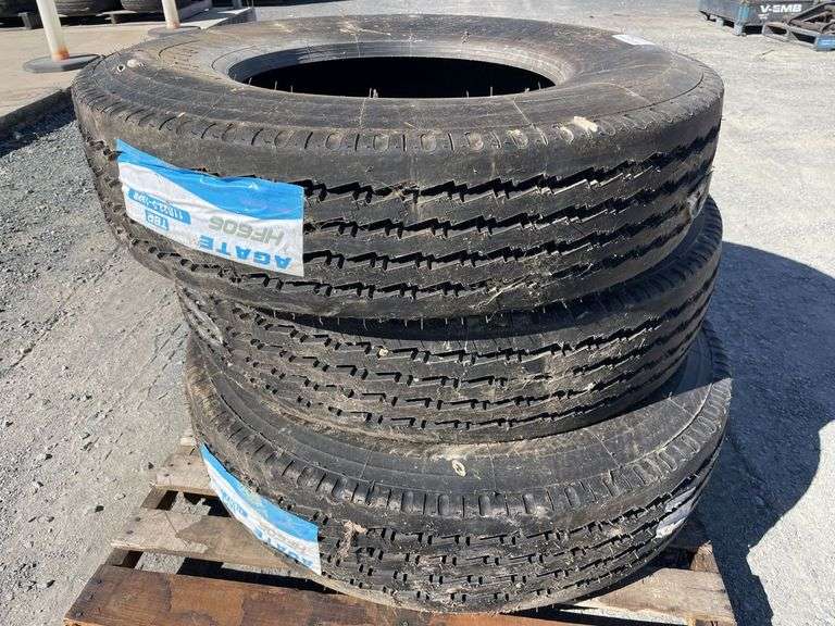 3x 11R22.5 Truck Tyres