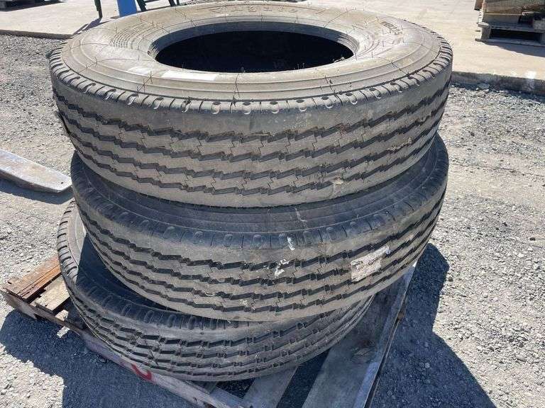 3x 11R22.5 Truck Tyres