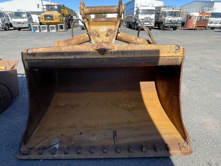 30T Tilt Bucket