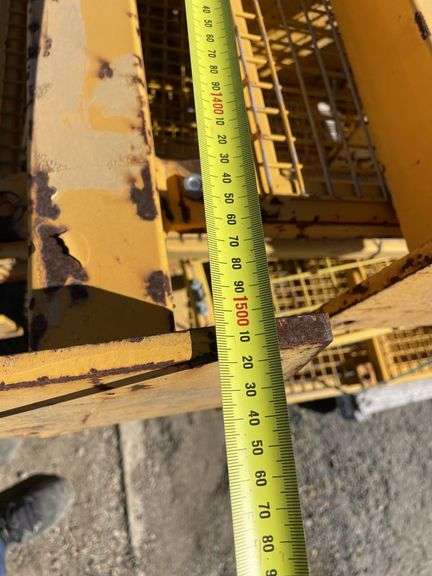 Assorted Mesh Panels and Posts