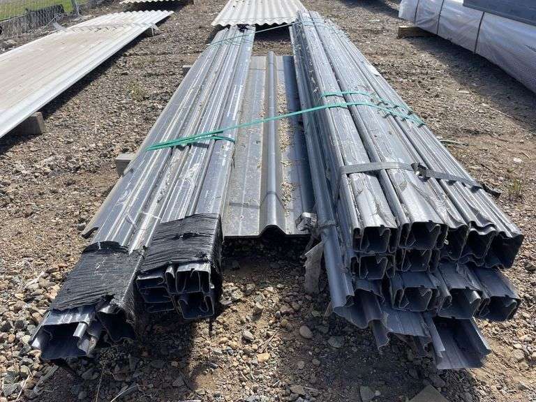 8x 1800mm Colorbond Fencing Sheets and 2.4m Posts
