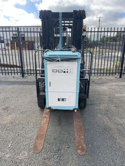 2T JIC 48v Electric Forklift & Charger (no batteries supplied)