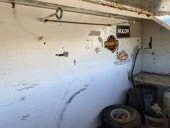 2004 Trailers  2000 ES4L7  Box Trailer