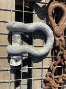2 Drop Lifting Chains, D Shackles & Lever Block
