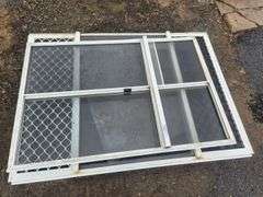 2x Aluminium Sliding Windows