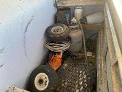 2004 Trailers  2000 ES4L7  Box Trailer