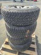 4x 275/70R16 Tyres & Rims