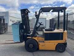 2T JIC 48v Electric Forklift & Charger (no batteries supplied)